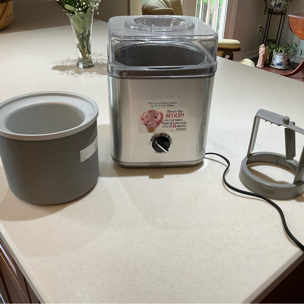 Pure Indulgence 2 Quart Frozen Yogurt-Sorbet & Ice Cream Maker